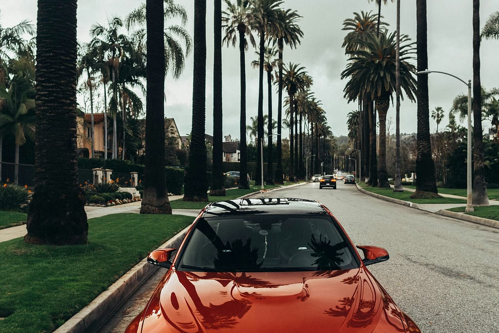 Essential Items Every Car Owner Should Keep in Their Vehicle