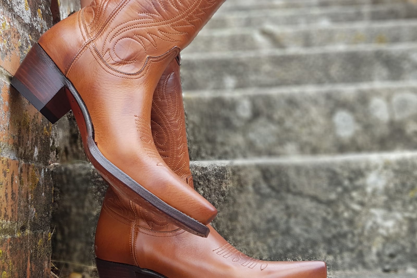 Types of Boots to Purchase for Fall and Winter Weather: Your Complete Style & Function Guide
